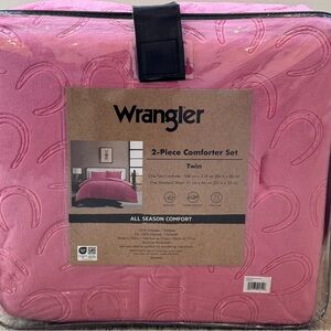 Wrangler twin Pink Horseshoe 2 Piece Comforter Set NEW